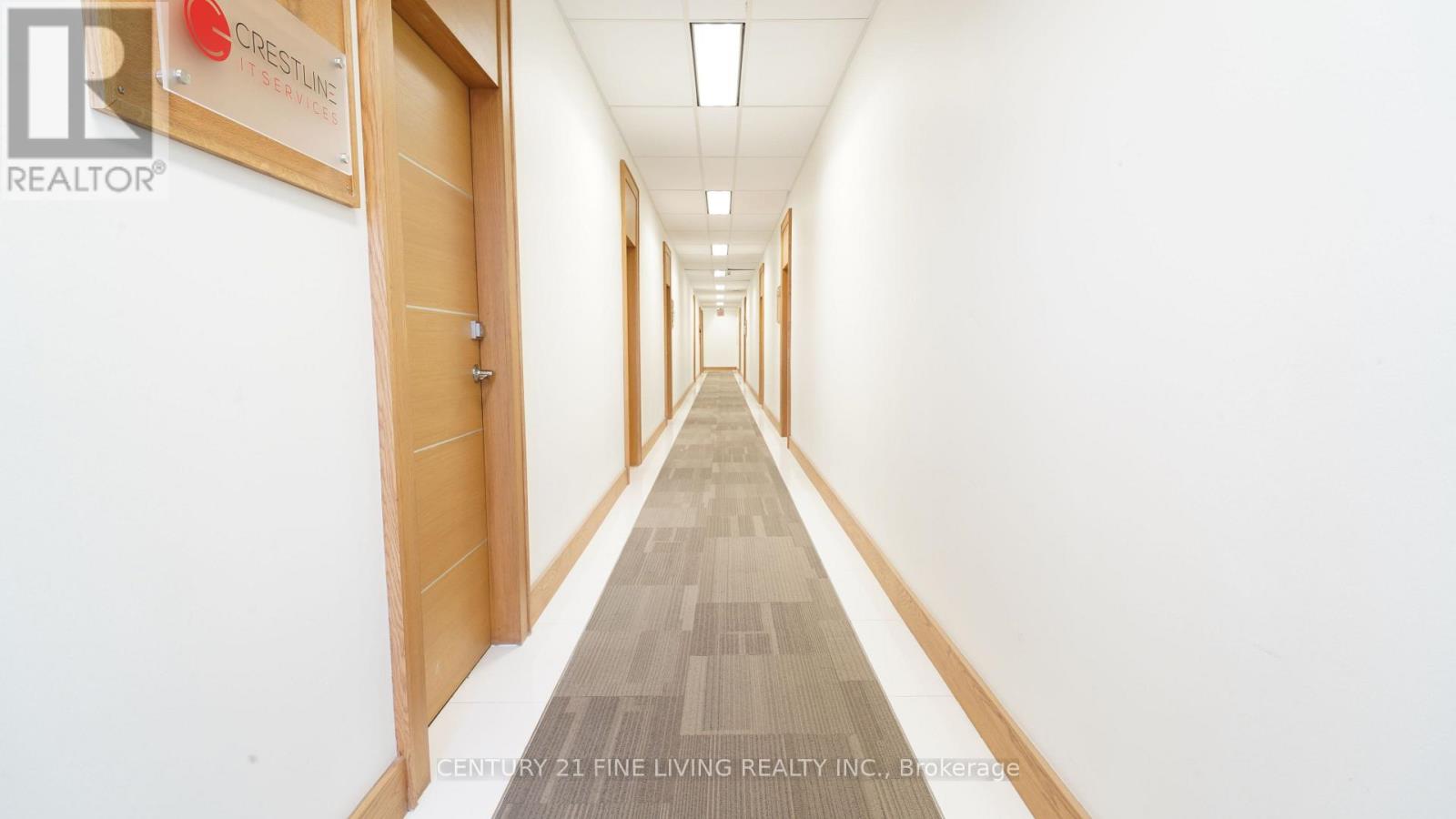 201 - 16260 Yonge Street, Aurora, Ontario  L4G 1N4 - Photo 4 - N12528542