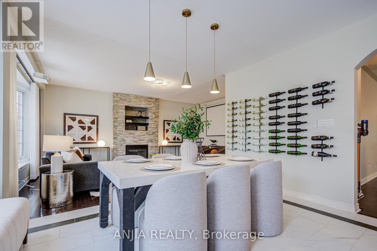 70 Fairlee Circle, Whitchurch-Stouffville, Ontario  L4A 0V3 - Photo 18 - N12528592