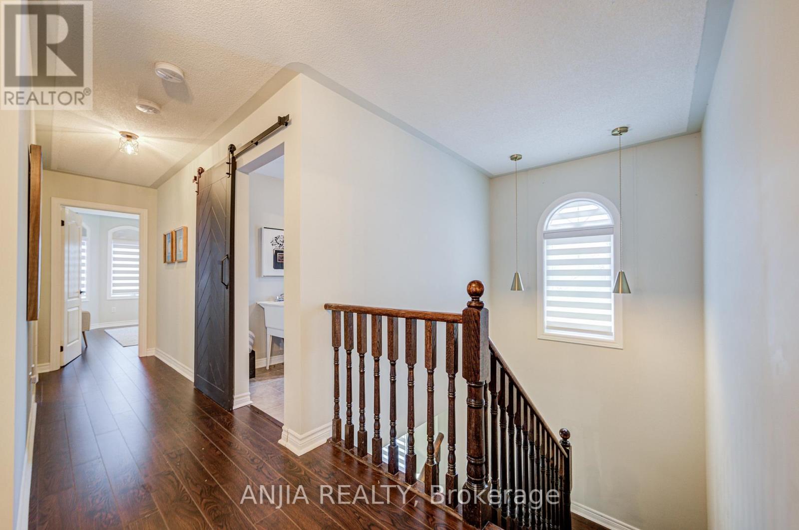 70 Fairlee Circle, Whitchurch-Stouffville, Ontario  L4A 0V3 - Photo 24 - N12528592