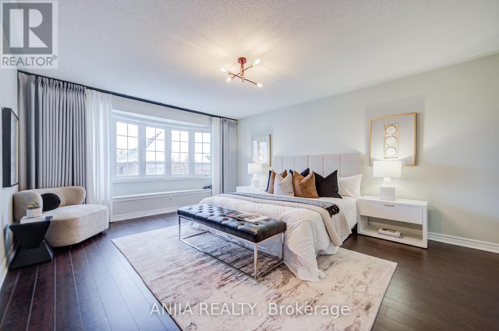 70 Fairlee Circle, Whitchurch-Stouffville, Ontario  L4A 0V3 - Photo 25 - N12528592