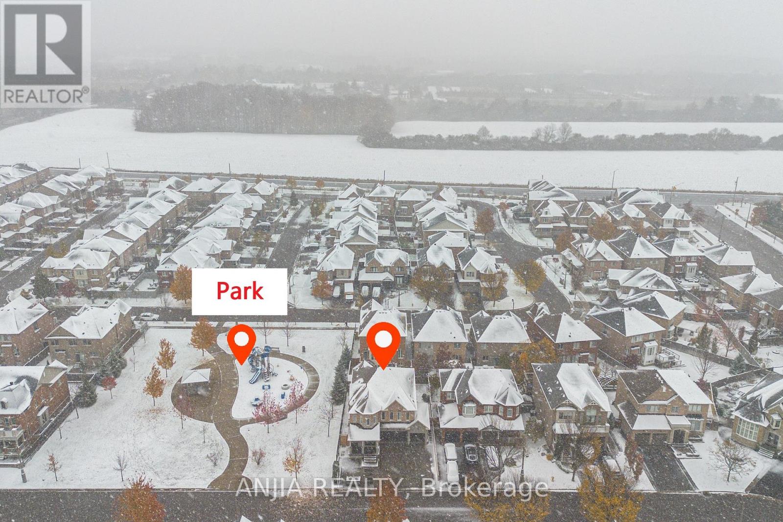 70 Fairlee Circle, Whitchurch-Stouffville, Ontario  L4A 0V3 - Photo 3 - N12528592