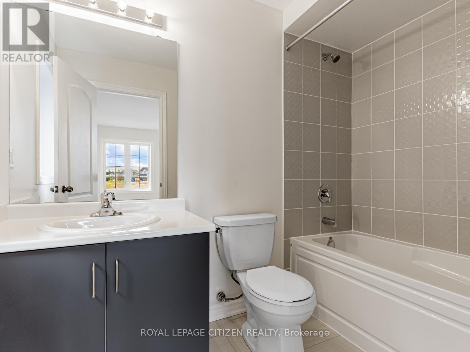 63 Fenn Crescent, New Tecumseth, Ontario  L9R 0X3 - Photo 36 - N12528616