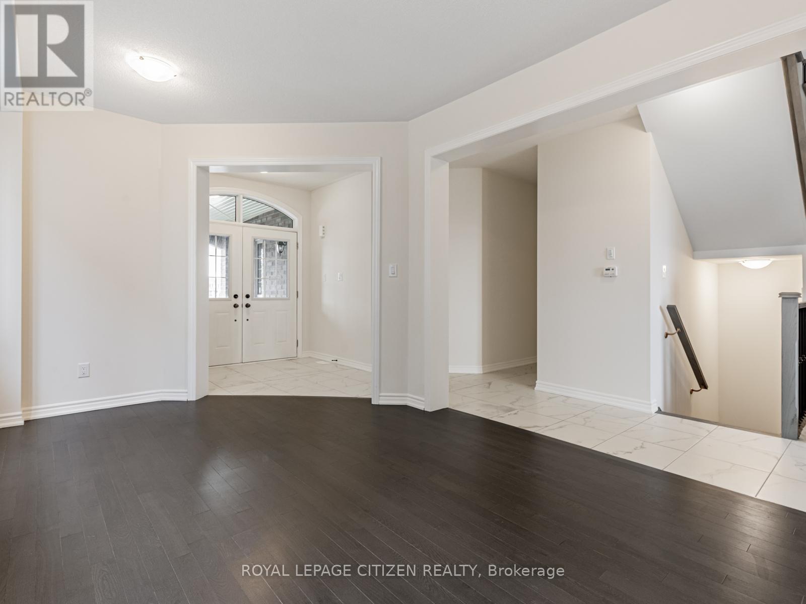 63 Fenn Crescent, New Tecumseth, Ontario  L9R 0X3 - Photo 5 - N12528616