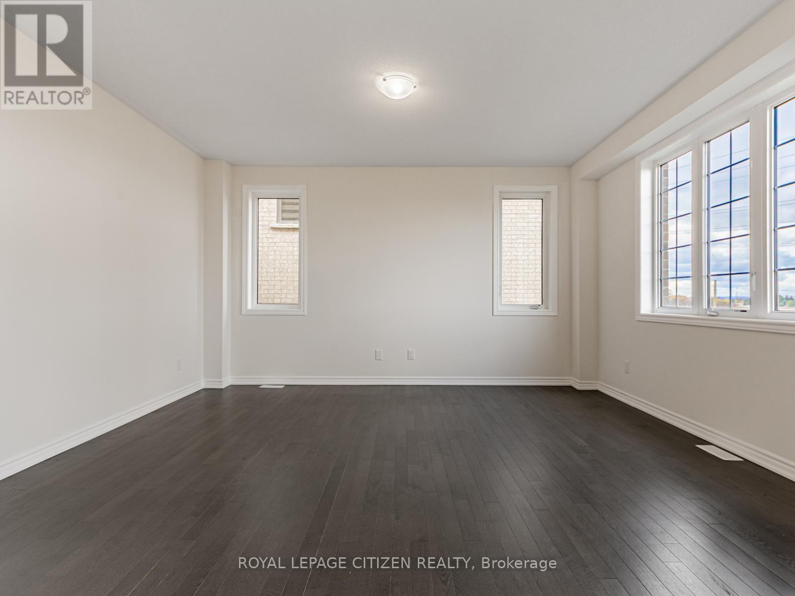 63 Fenn Crescent, New Tecumseth, Ontario  L9R 0X3 - Photo 8 - N12528616