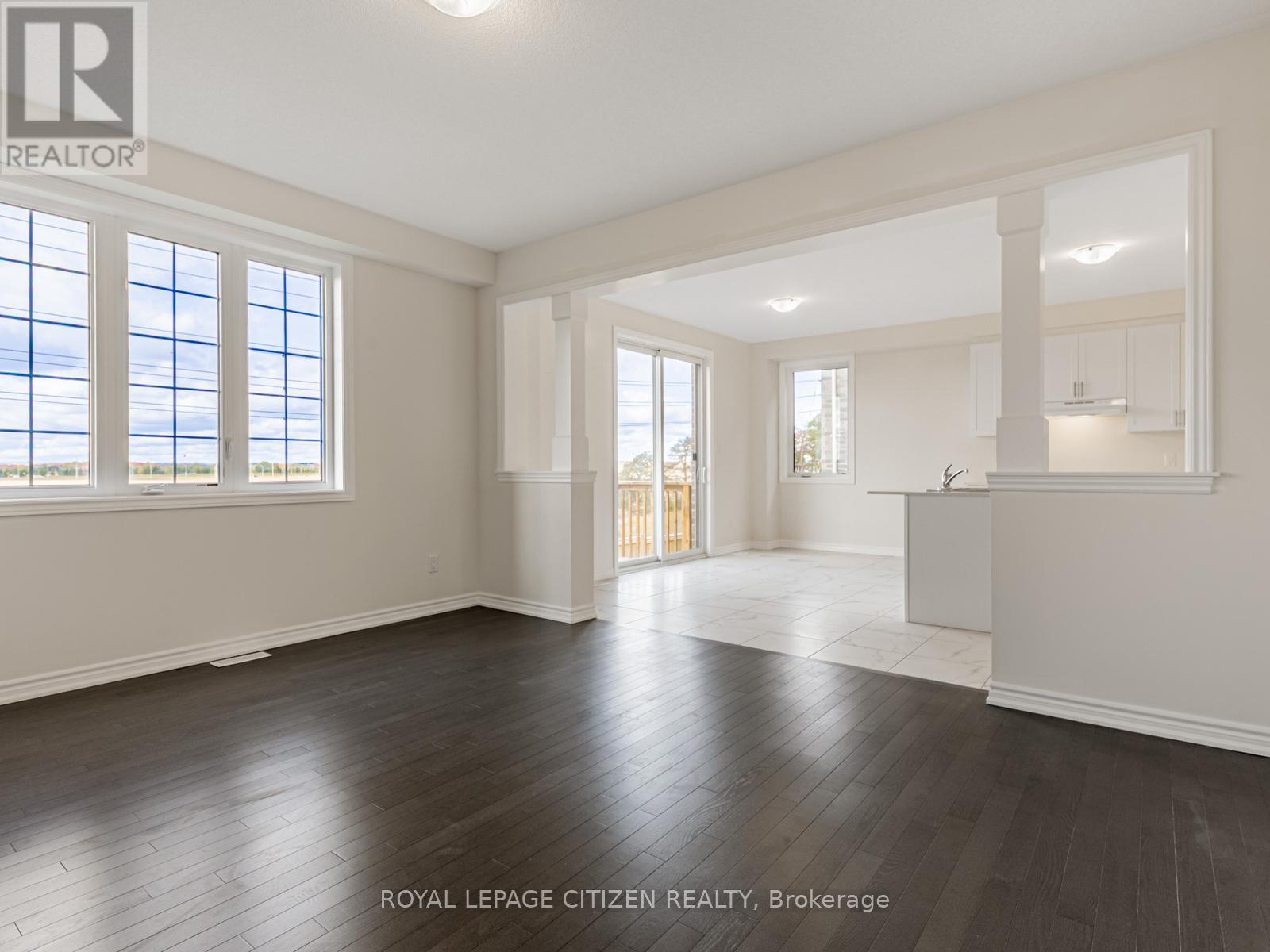 63 Fenn Crescent, New Tecumseth, Ontario  L9R 0X3 - Photo 9 - N12528616