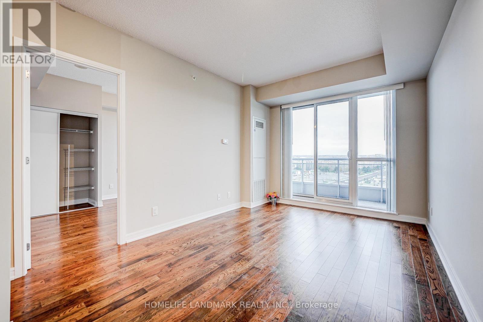 1401 - 9205 Yonge Street, Richmond Hill, Ontario  L4C 1V5 - Photo 13 - N12528618