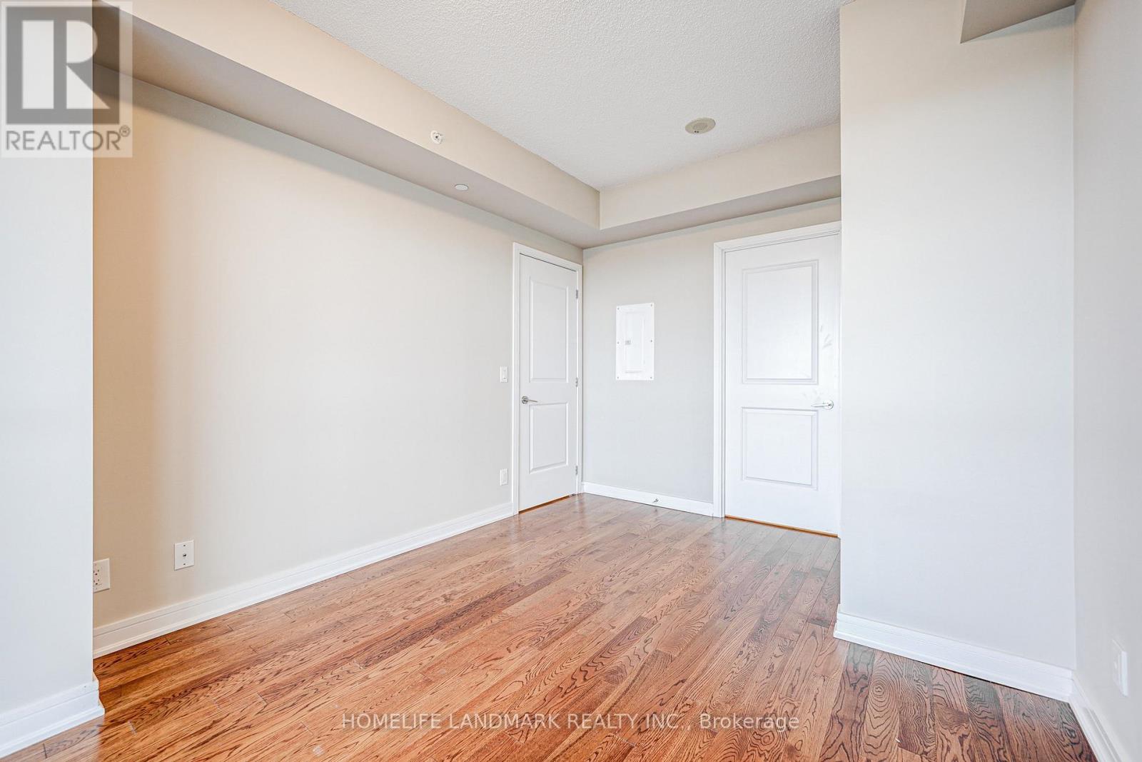 1401 - 9205 Yonge Street, Richmond Hill, Ontario  L4C 1V5 - Photo 22 - N12528618