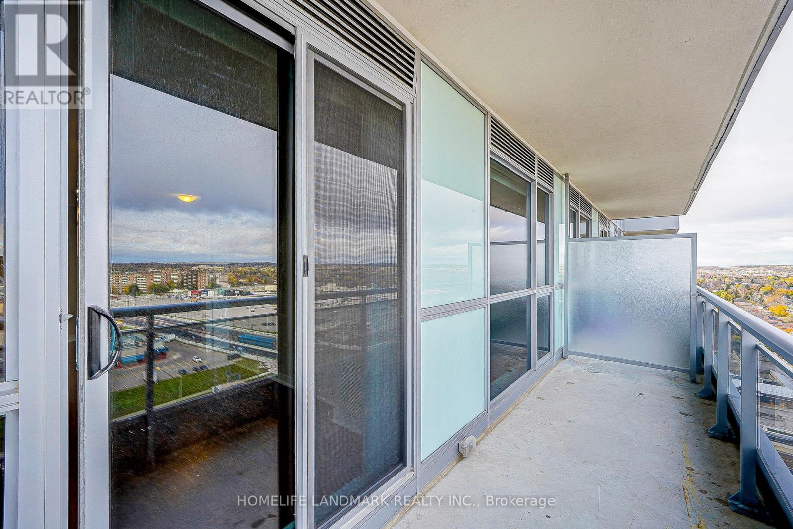 1401 - 9205 Yonge Street, Richmond Hill, Ontario  L4C 1V5 - Photo 27 - N12528618