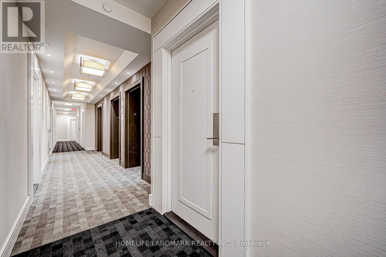 1401 - 9205 Yonge Street, Richmond Hill, Ontario  L4C 1V5 - Photo 5 - N12528618