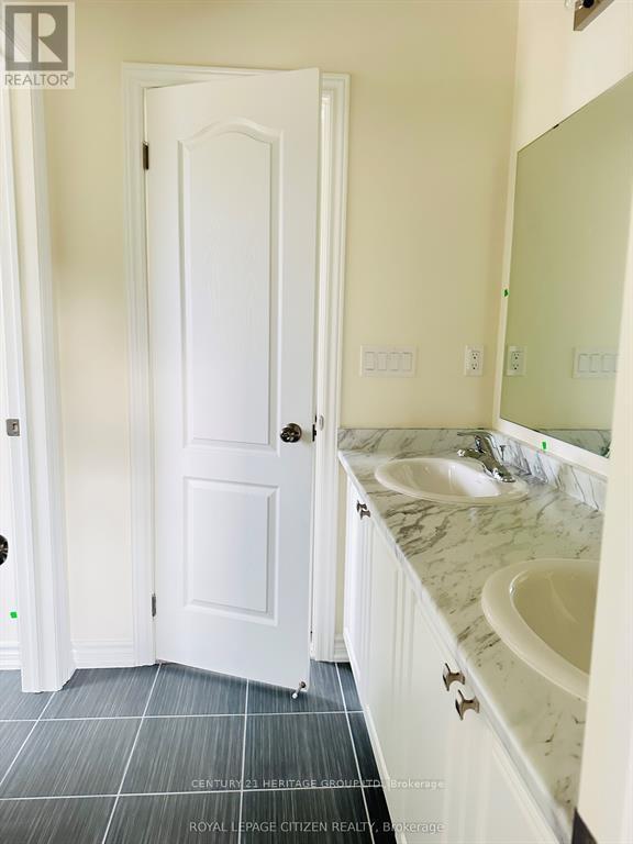 1 Wayne Allison Drive, Georgina, Ontario  L0E 1R0 - Photo 14 - N12528638