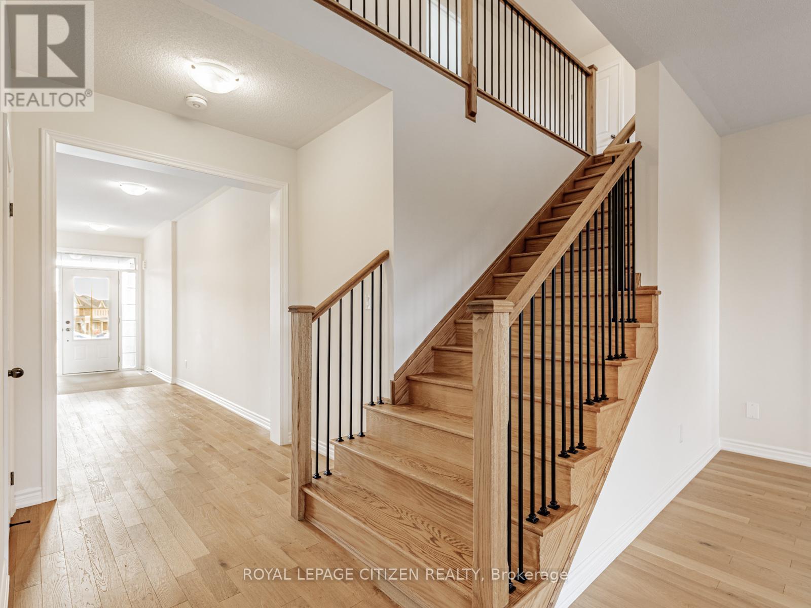 88 Lawrence D. Pridham Avenue, New Tecumseth, Ontario  L9R 0X4 - Photo 16 - N12528648