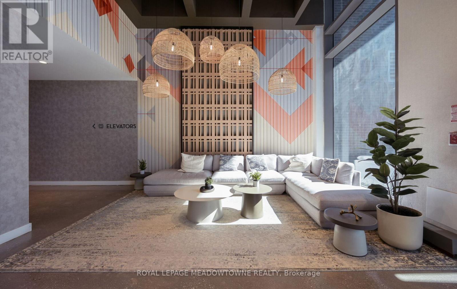 1917 - 10 Abeja Street, Vaughan, Ontario  L4K 0R4 - Photo 2 - N12528686