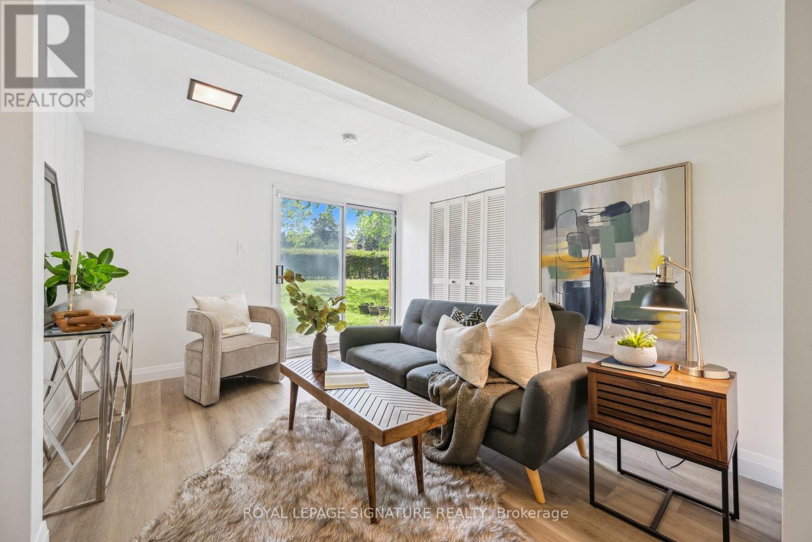 1856 John Street, Markham, Ontario  L3T 1Z1 - Photo 10 - N12473471