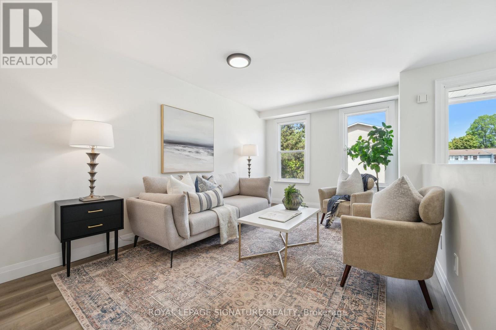 1856 John Street, Markham, Ontario  L3T 1Z1 - Photo 5 - N12473471