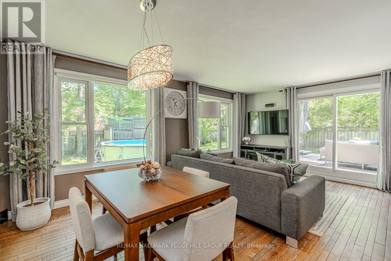 1105 St Vincent Street, Springwater, Ontario  L9X 0M6 - Photo 6 - S12461276