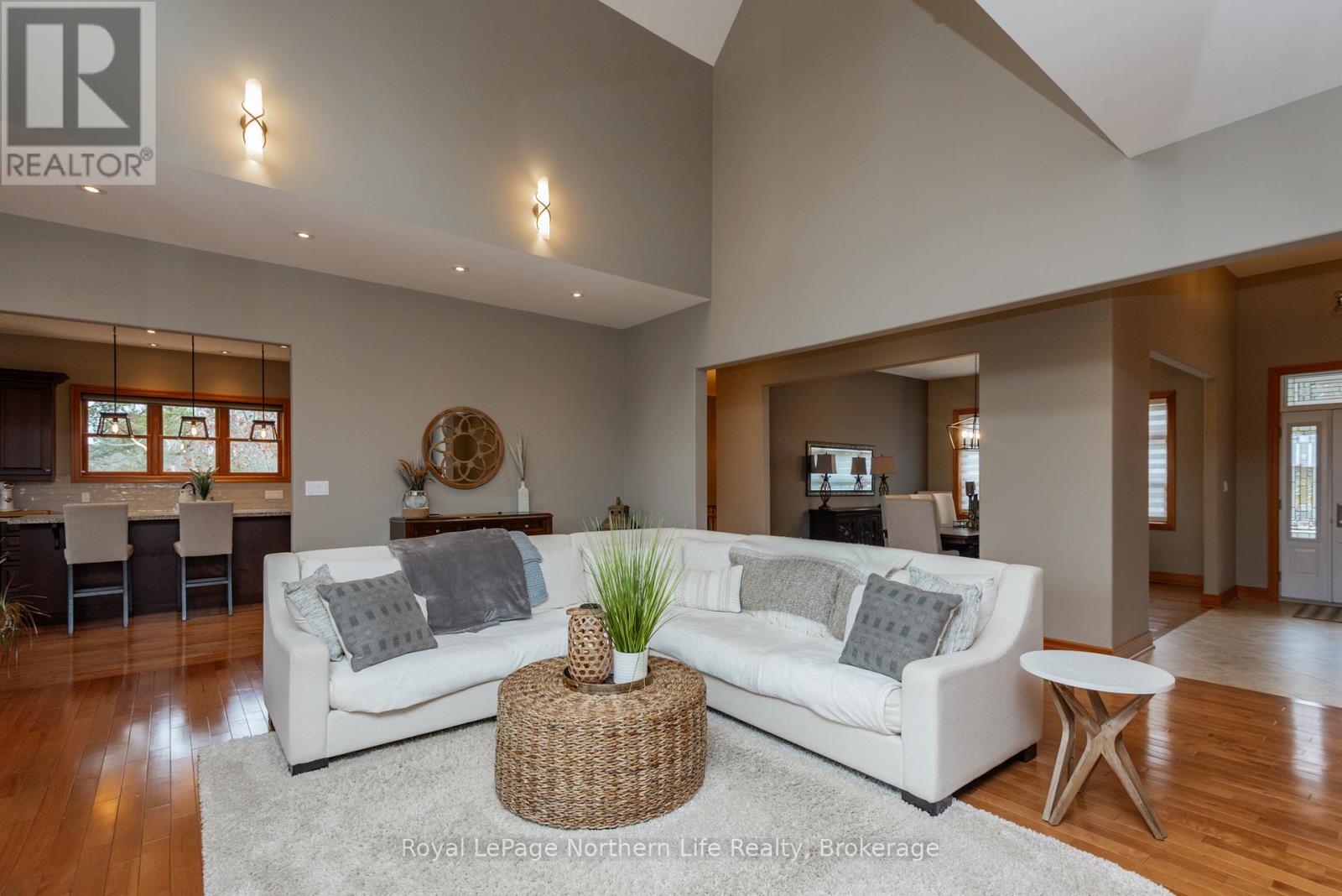 40 Pargeter Drive, East Ferris, Ontario P0H 1B0 - Photo 12 - X12528746