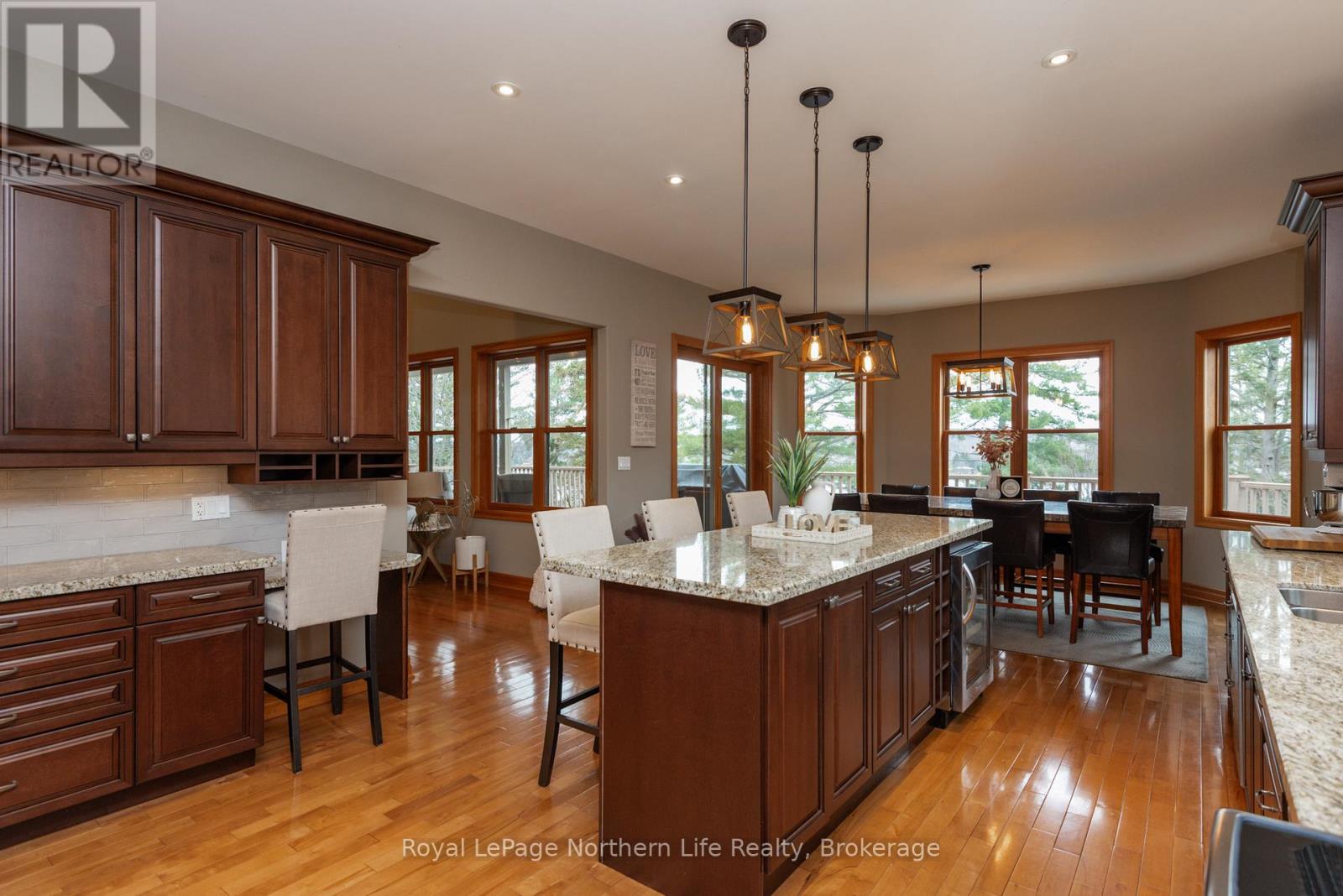 40 Pargeter Drive, East Ferris, Ontario P0H 1B0 - Photo 17 - X12528746