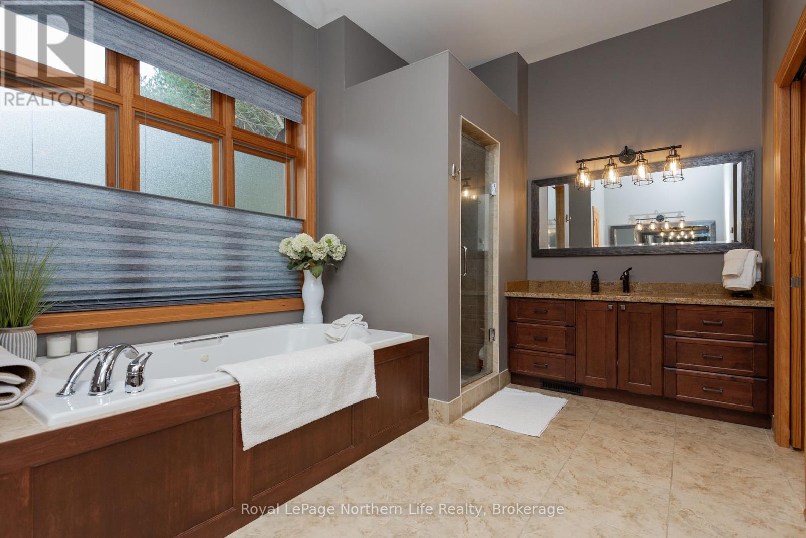 40 Pargeter Drive, East Ferris, Ontario P0H 1B0 - Photo 21 - X12528746