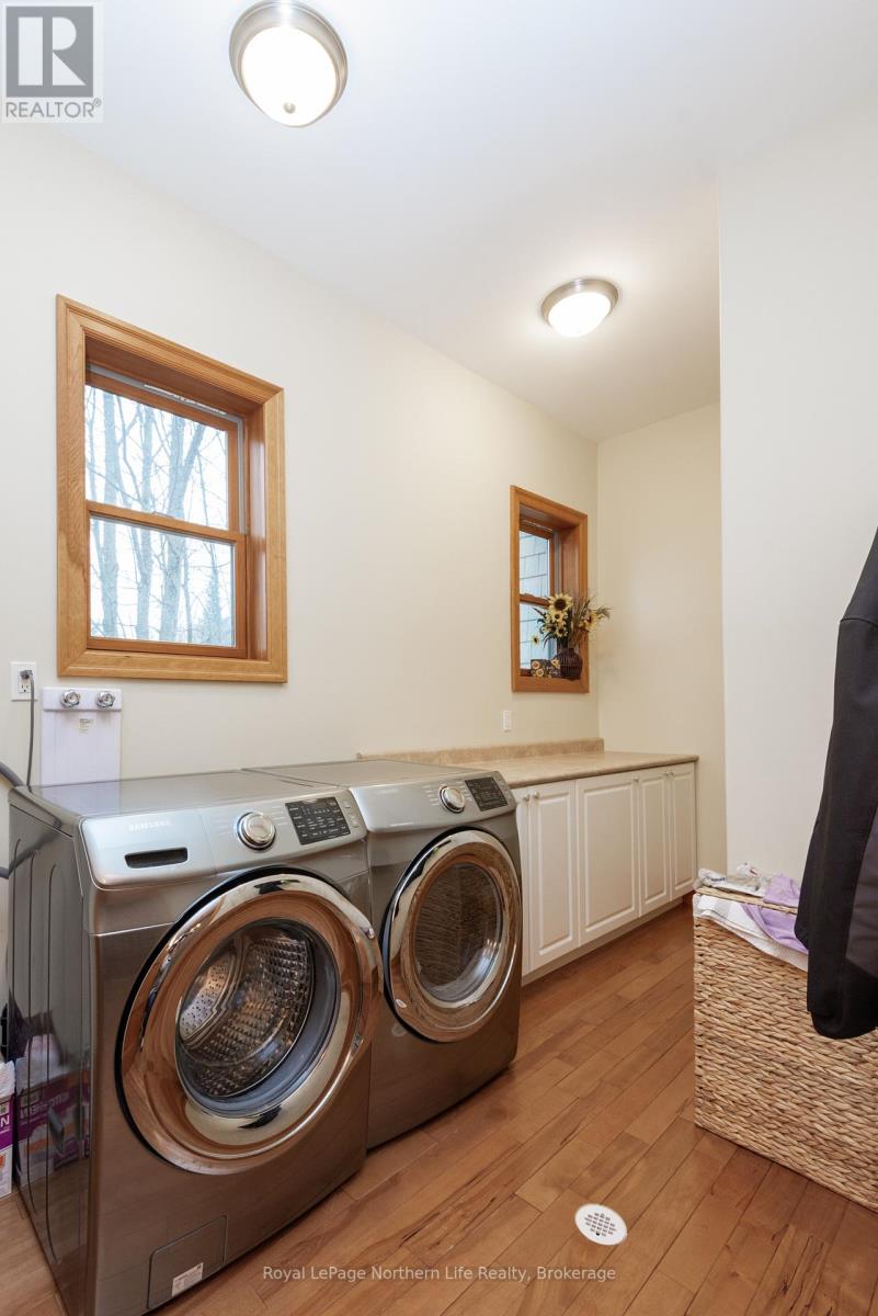 40 Pargeter Drive, East Ferris, Ontario P0H 1B0 - Photo 25 - X12528746