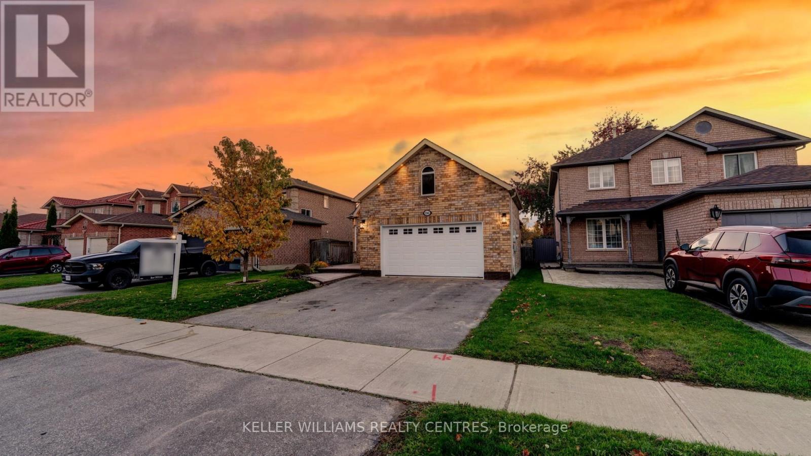 196 Marsellus Drive, Barrie, Ontario  L4N 9Z5 - Photo 2 - S12528546