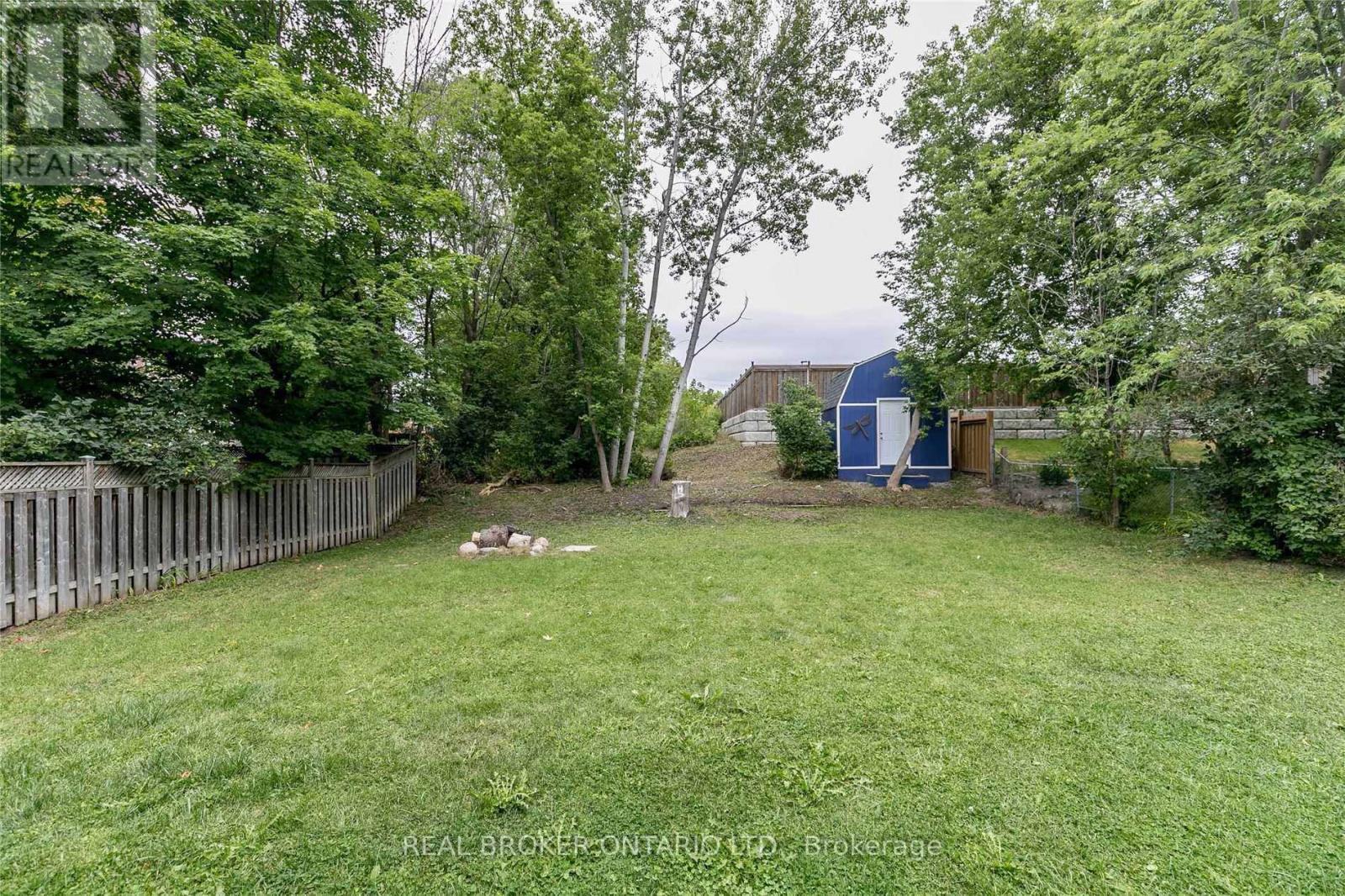 Upper - 18 Chippawa Court, Barrie, Ontario  L4M 5N8 - Photo 5 - S12528570