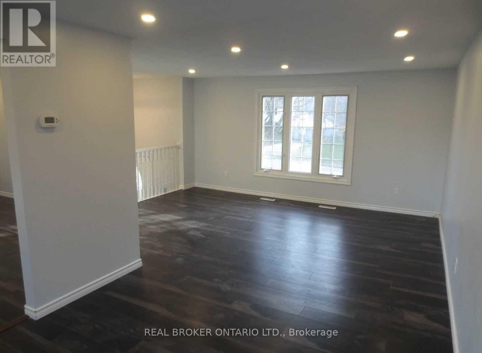 Upper - 18 Chippawa Court, Barrie, Ontario  L4M 5N8 - Photo 7 - S12528570