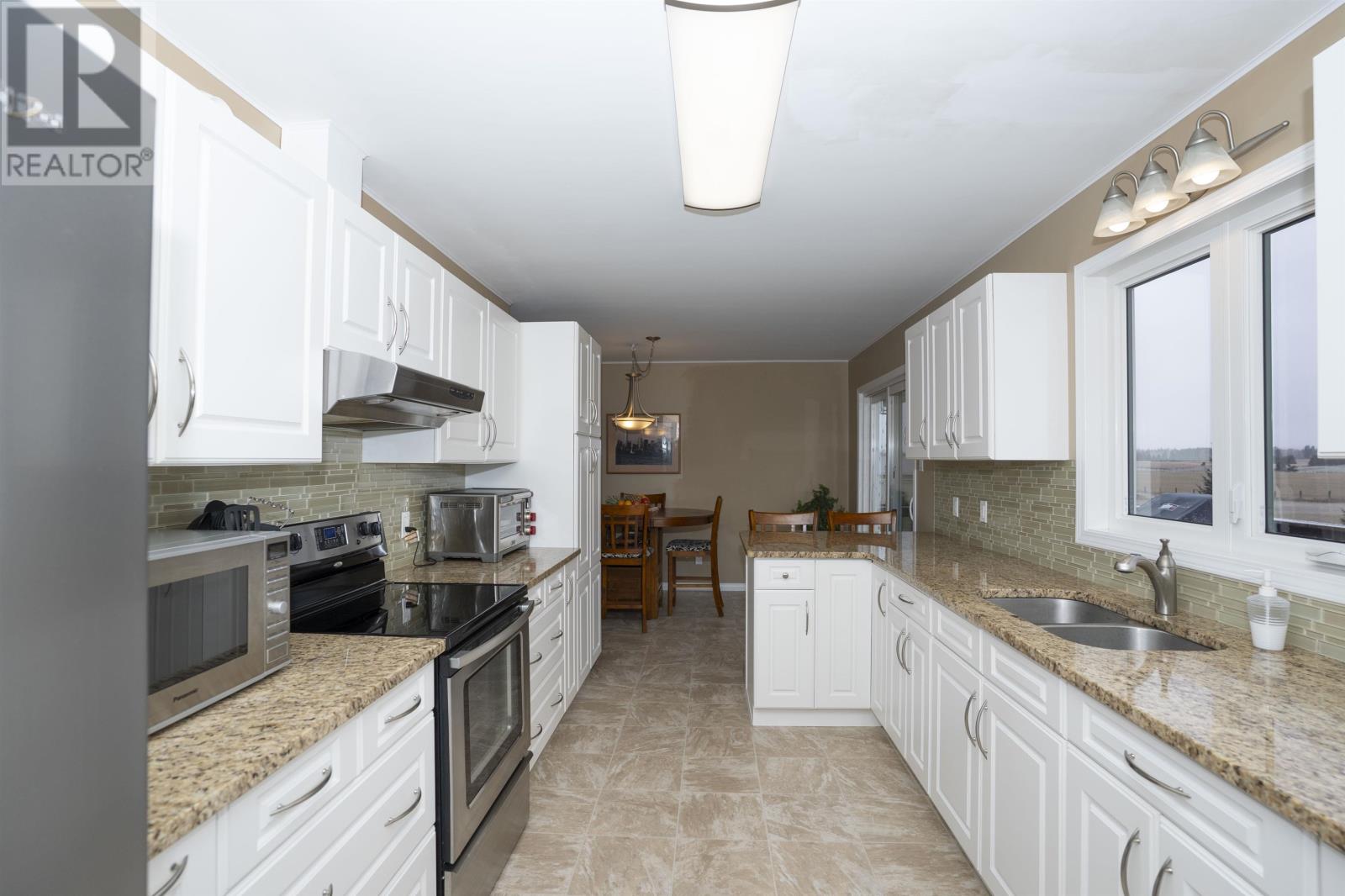 4116 Hwy 11-17, Kakabeka Falls, Ontario P0T 1W0 - Photo 9 - TB253435