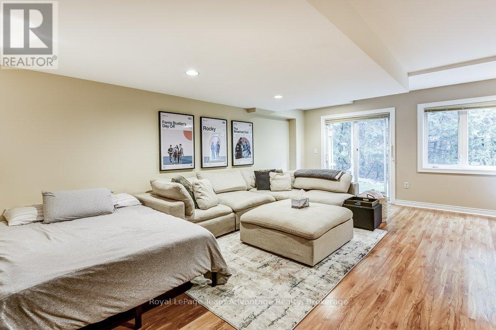 929 Creekfront Way, Newmarket, Ontario  L3Y 8T4 - Photo 41 - N12528992