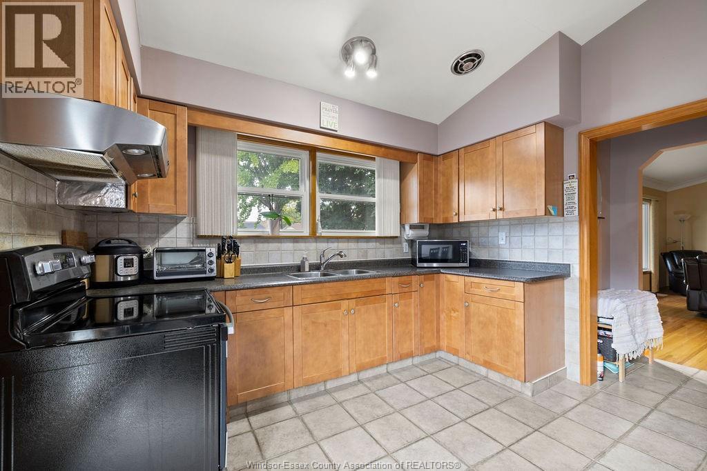 2584 Gail, Windsor, Ontario  N8W 2Z6 - Photo 15 - 25028458