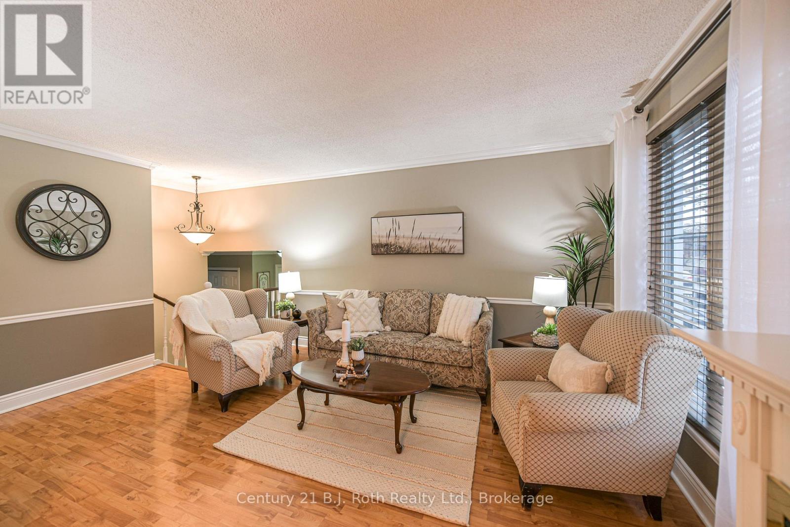 12 Kehoe Court, Orillia, Ontario  L3V 7B5 - Photo 9 - S12528770