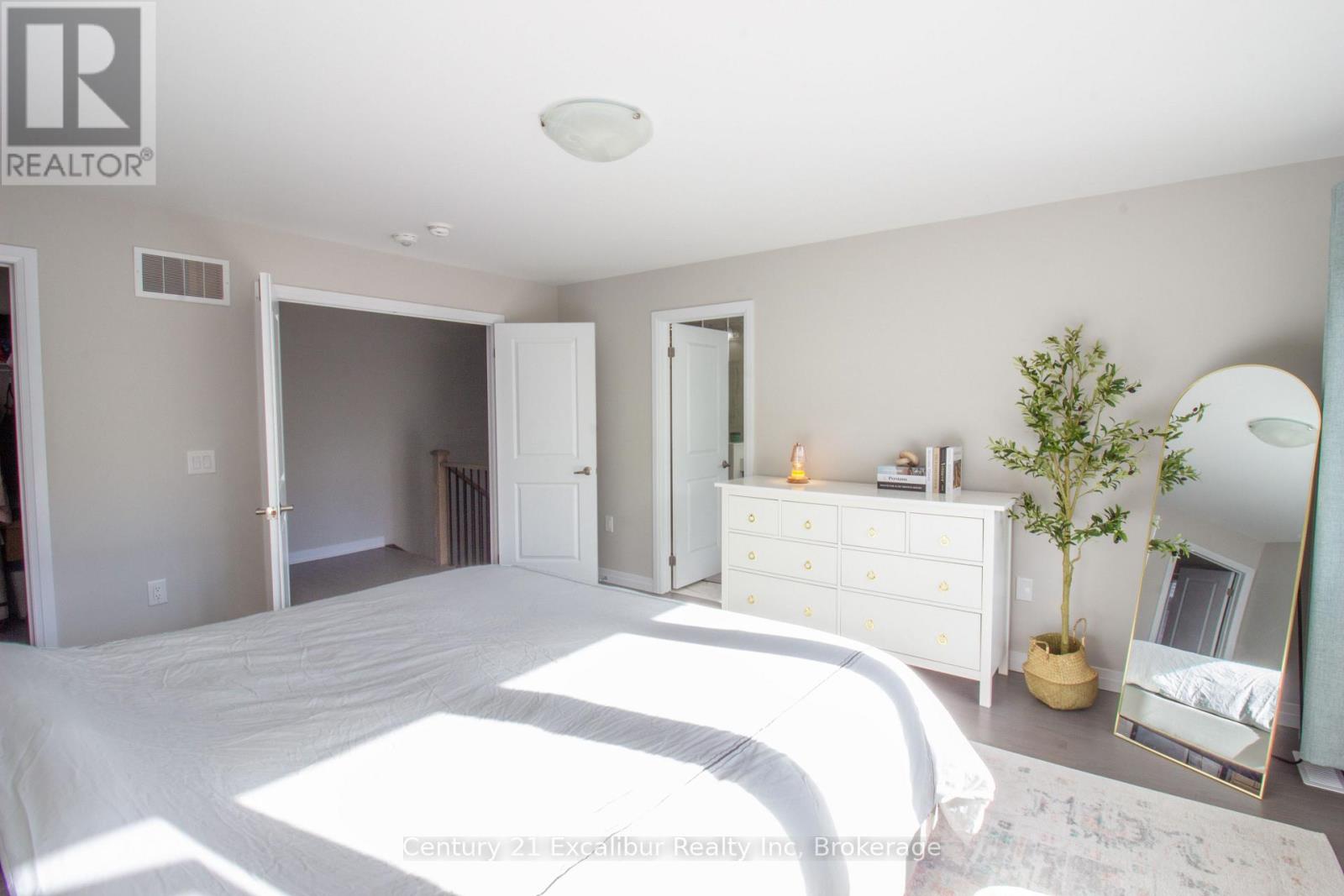 432 Adelaide Street, Wellington North, Ontario  N0G 1A0 - Photo 9 - X12528800