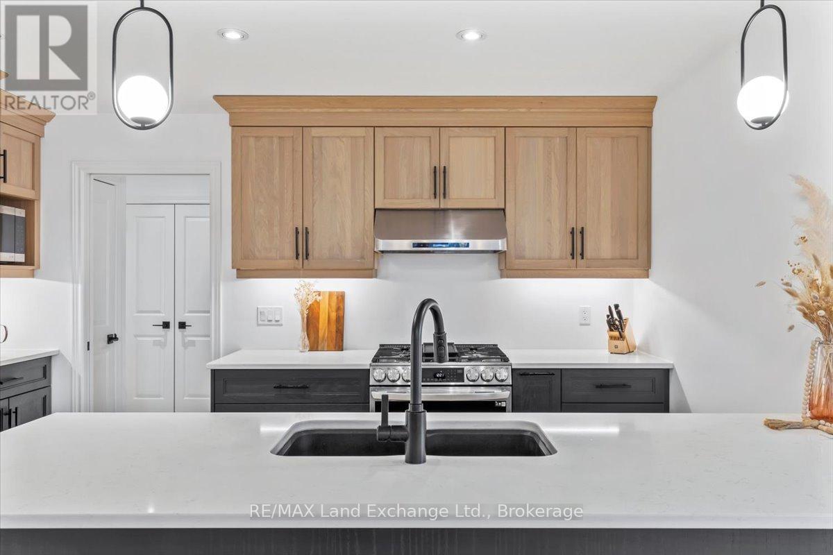 23 - 560 Devonshire Road, Saugeen Shores, Ontario  N0H 2C3 - Photo 12 - X12528812