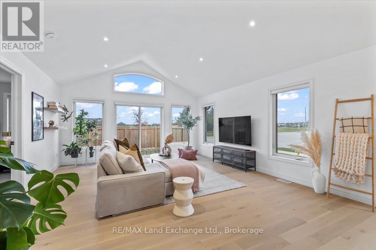 23 - 560 Devonshire Road, Saugeen Shores, Ontario  N0H 2C3 - Photo 14 - X12528812