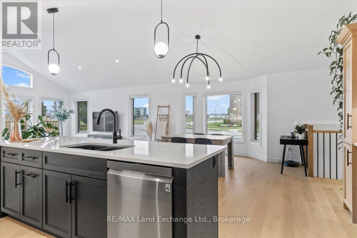 23 - 560 Devonshire Road, Saugeen Shores, Ontario  N0H 2C3 - Photo 8 - X12528812