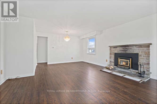 405 Draper Street, Halton Hills, Ontario  L0P 1K0 - Photo 10 - W12511720