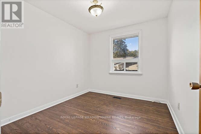 405 Draper Street, Halton Hills, Ontario  L0P 1K0 - Photo 21 - W12511720