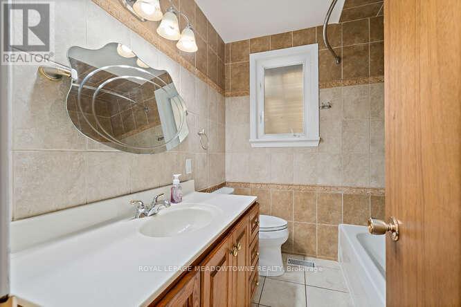 405 Draper Street, Halton Hills, Ontario  L0P 1K0 - Photo 22 - W12511720