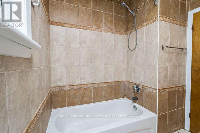 405 Draper Street, Halton Hills, Ontario  L0P 1K0 - Photo 23 - W12511720