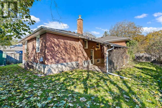 405 Draper Street, Halton Hills, Ontario  L0P 1K0 - Photo 36 - W12511720