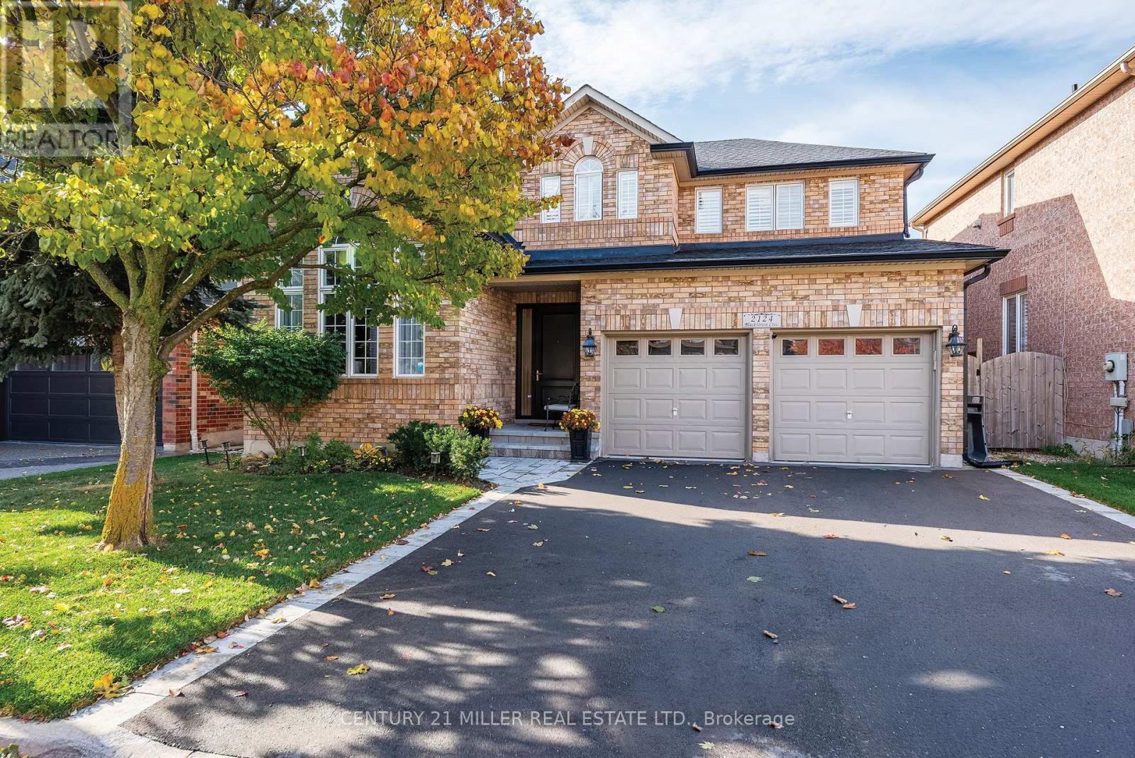 2124 BLACKFOREST CRESCENT, Oakville, Ontario