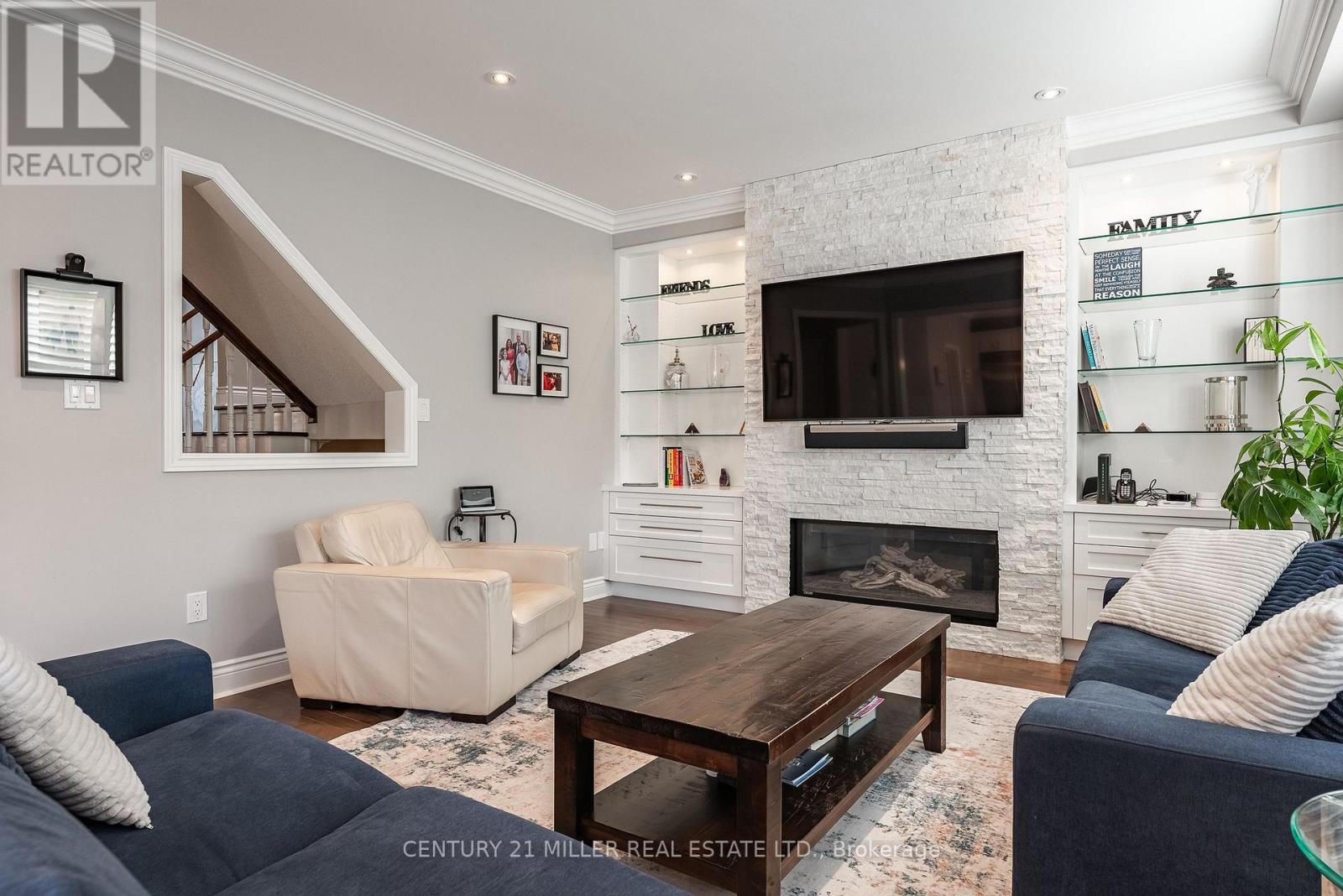 2124 Blackforest Crescent, Oakville, Ontario  L6M 4T6 - Photo 17 - W12528550