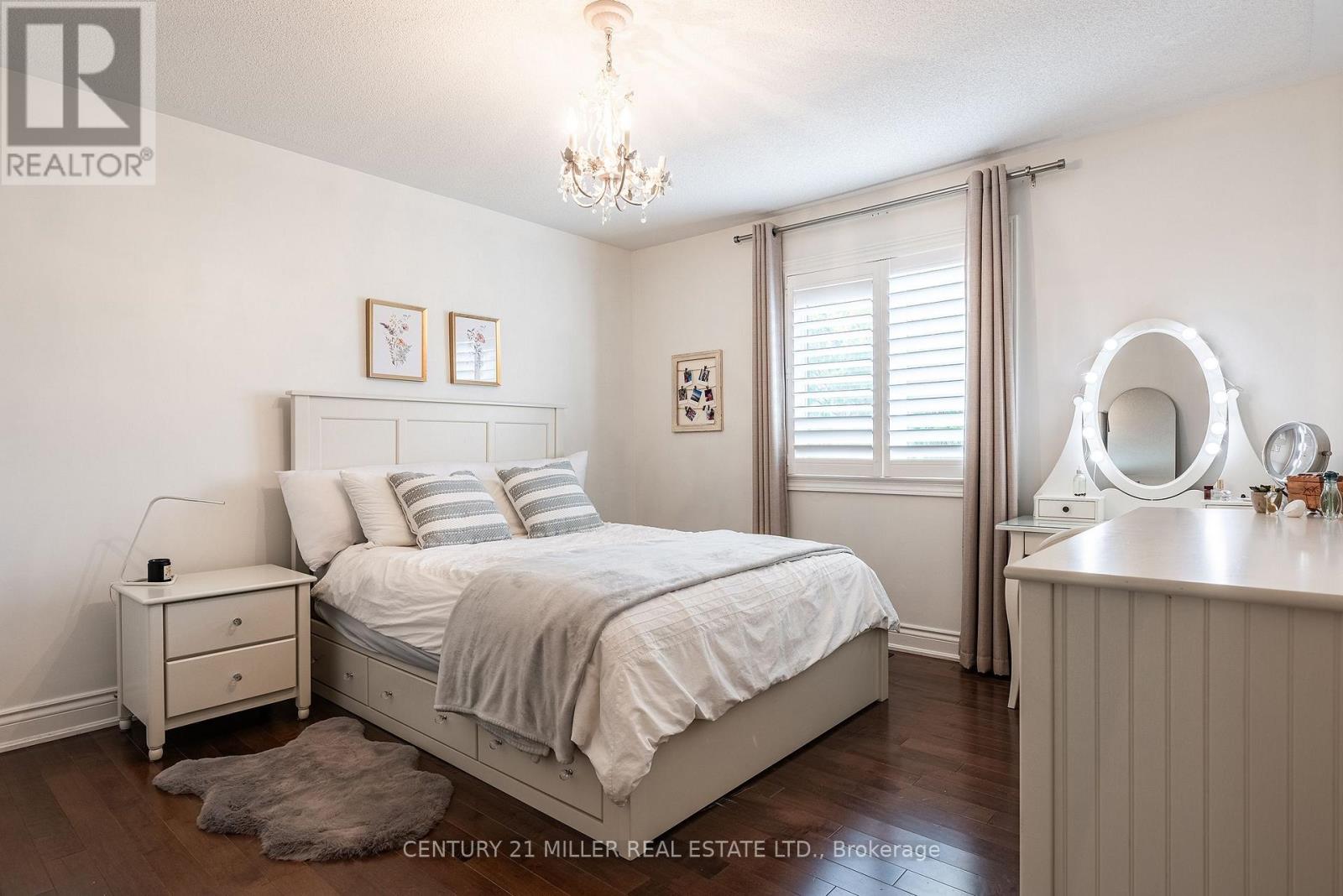 2124 Blackforest Crescent, Oakville, Ontario  L6M 4T6 - Photo 24 - W12528550