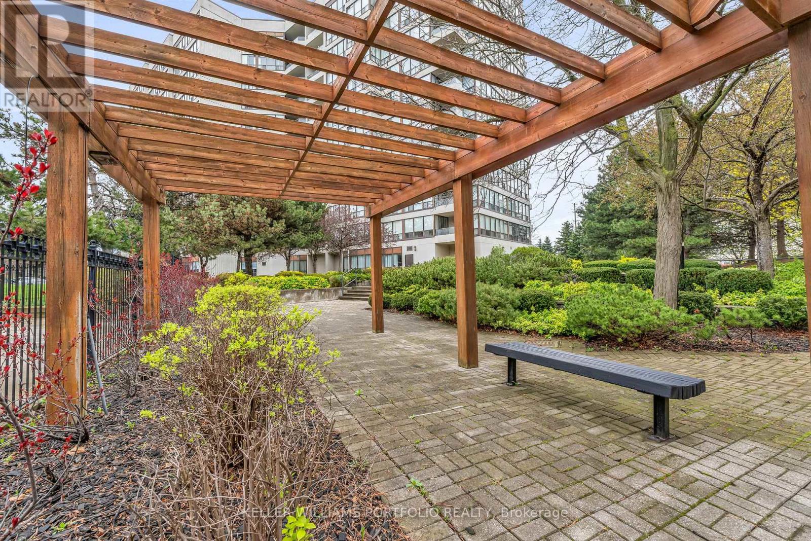 501 - 10 Laurelcrest Street, Brampton, Ontario  L6S 5Y3 - Photo 27 - W12528572