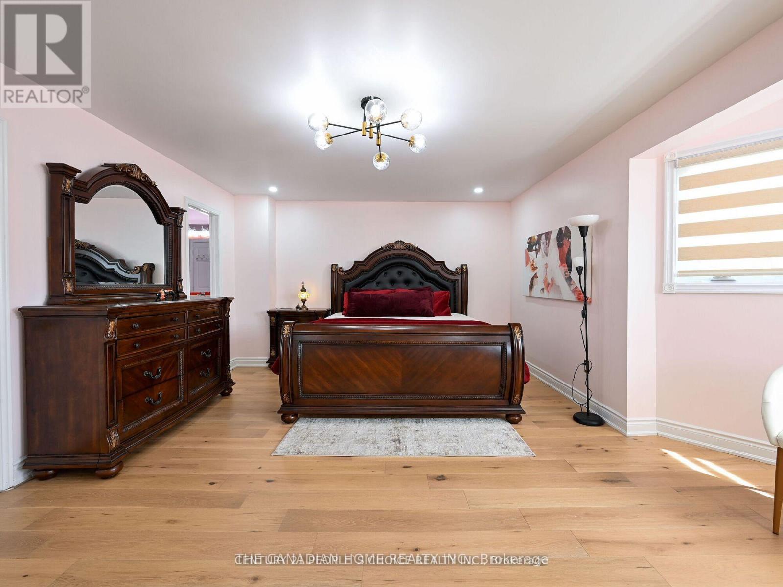 (Short Term) - 6008 Grossbeak Drive, Mississauga, Ontario  L5N 5W8 - Photo 39 - W12528574