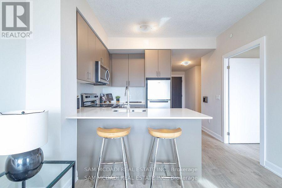 1503 - 3220 William Coltson Avenue, Oakville, Ontario  L6H 7X9 - Photo 11 - W12528584