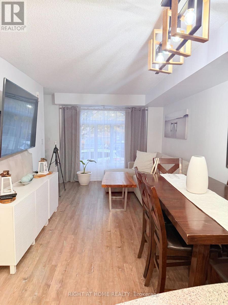 162 - 601 Shoreline Drive E, Mississauga, Ontario  L5B 4K3 - Photo 5 - W12528632