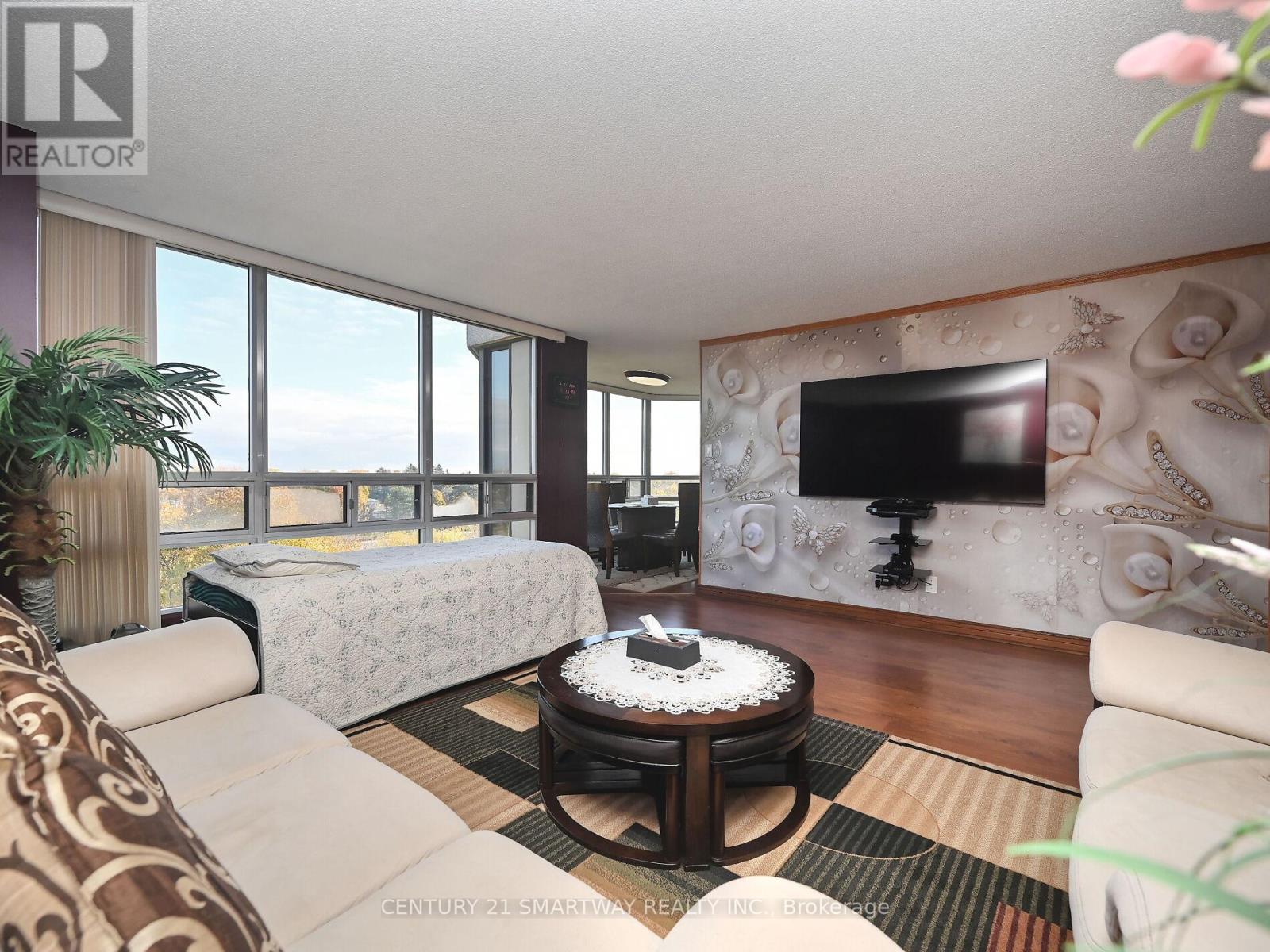 512 - 320 Mill Street S, Brampton, Ontario  L6Y 3V2 - Photo 6 - W12528642