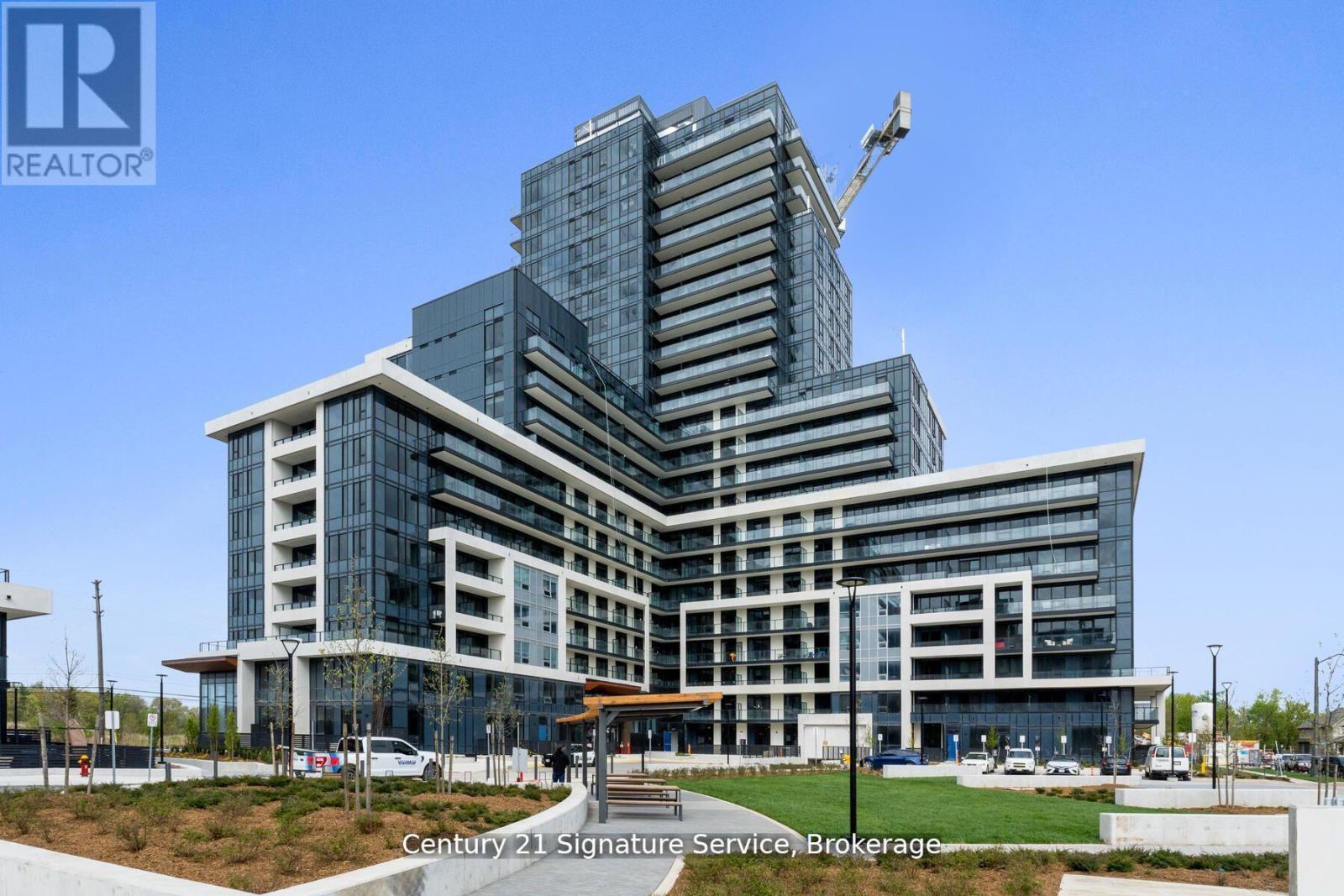 614 - 3220 WILLIAM COLTSON AVENUE, Oakville, Ontario