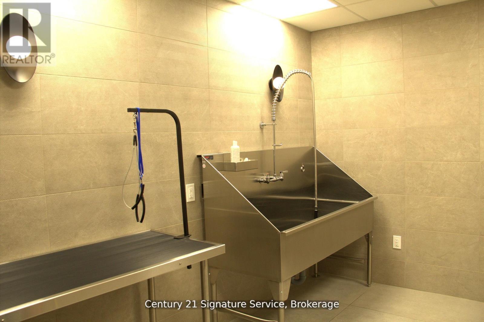 614 - 3220 William Coltson Avenue, Oakville, Ontario  L6H 7W6 - Photo 40 - W12528680