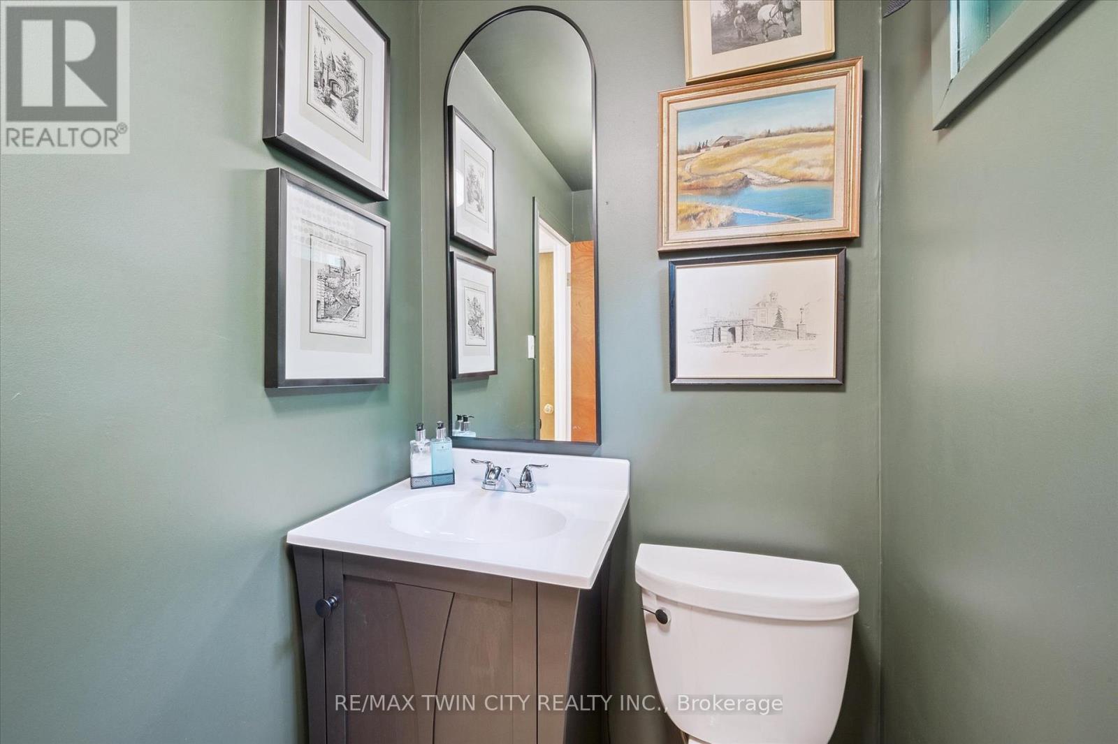 321 Dixon Street, Kitchener, Ontario  N2G 3G1 - Photo 22 - X12528536